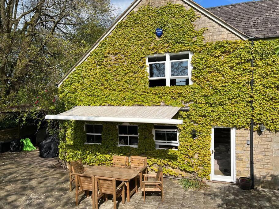 Cotswold Dog-Friendly Holiday Home ستراود المظهر الخارجي الصورة