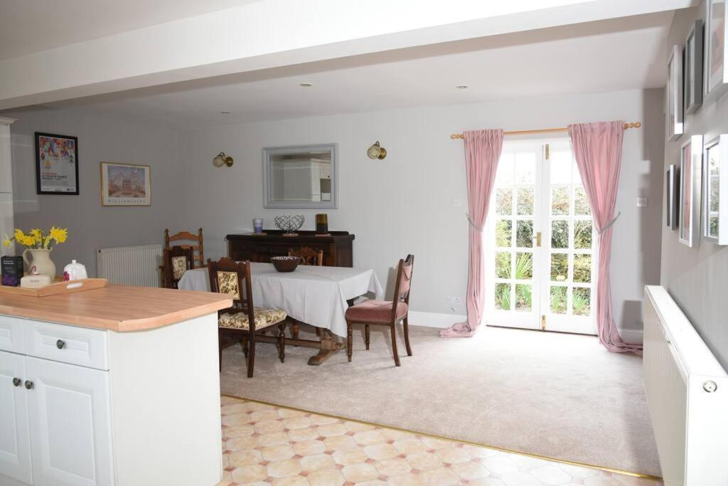 Cotswold Dog-Friendly Holiday Home ستراود المظهر الخارجي الصورة